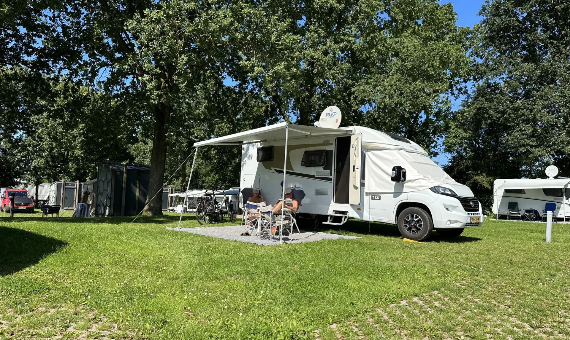 Naturistencamping Nederland camperplaats verhard 7