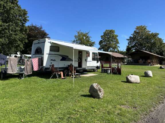 Naturistencamping Nederland camperplaats verhard 1