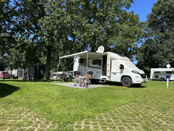 Naturistencamping Nederland camperplaats verhard 7