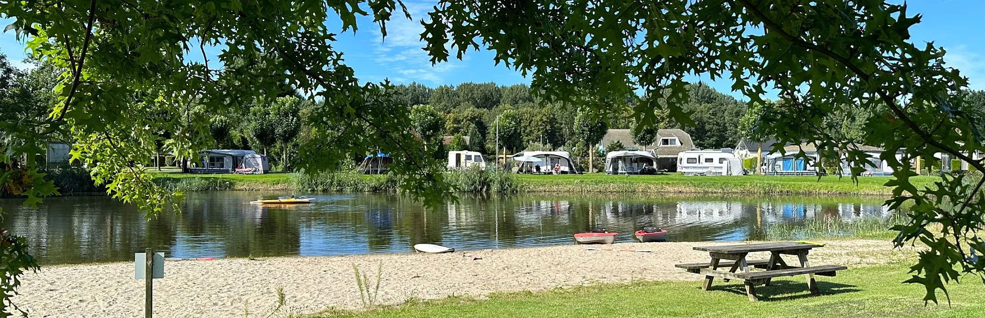 Naturistencamping Nederland Vijver kamperen 3