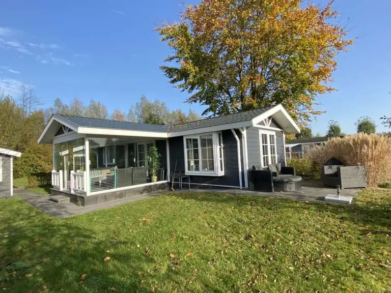 Naturisten huisje Nederland chalet 26 55