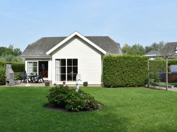 Naturisten huisje Nederland villa 4 14
